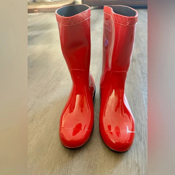 UGG Sienna Mid Rainboot - Picture 1 of 11